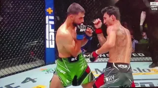 Max Holloway vs Yair Rodriguez Highlights