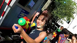 عيد الماء | بانكوك | تايلاند |   SONGKRAN Water festival in Bangkok Thailand!! Part 1