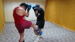 Тайский бокс. Нежданчик в спарринге
