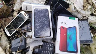 Restoring abandoned destroyed phone || Looking for an old phone in trash