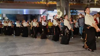 Tibetan dance 《益久措姆》