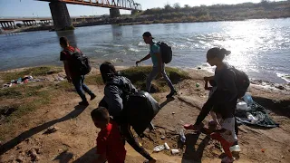 Aumenta la cantidad de migrantes que llegan en tren a la frontera norte de México