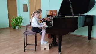 Янович Василиса, 7 лет, фортепиано. Тимур Максимов "Два котенка"