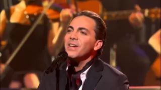 Yanni -  Ni La Fuerza Del Destino (Vocal performance by Cristian Castro) Live 2009 HD