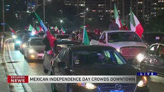 Chicagoans celebrate Mexican  Independence Day downtown