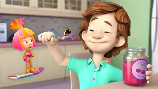 ¡Tom Thomas casi se come una ABEJITA! 🐝 | Los Fixis | Animación para niños