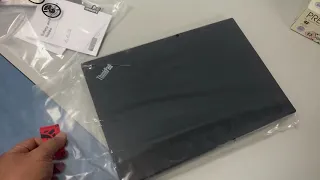 Unboxing LENOVO THINKPAD L490 with one hand