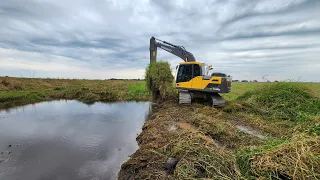 LIMPANDO RIO 😳 // Escavadeira hidráulica volvo ec 140Dlm