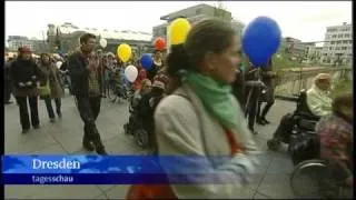 Ausschnitt ARD Tagesschau, 05.05.2010 20:00 Uhr - Parade der Vielfalt - mit Untertiteln