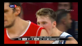 LUKA DONCIC AMAZING DUNK SLOVENIA SERBIA