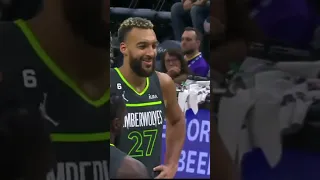 Timberwolves fans chanting 0-5 to Lakers - 28 Oct 2022