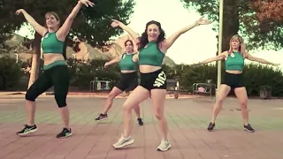 JERUSALEMA REMIX _ ZUMBA - MAMI BECKY G & KAROL G (CE4D4C)