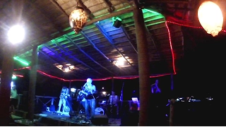 Awesome Psychedelic Live Music in Goa, India (Anjuna)
