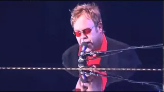 ELTON JOHN - SKYLINE PIGEON - LIVE (HQ-856 X 480)