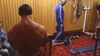 Arnold Schwarzenegger vs Lou Ferrigno