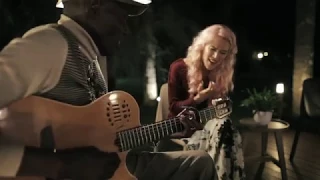 Oliver Mtukudzi ft. Joss Stone - Zimbabwe