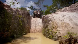 🔥 EX-ARMY UNIMOG takes on the OLD TELE TRACK (Cape York, Australia)