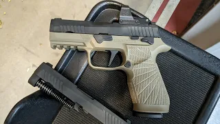 SIG Sauer P320 XCarry with Wilson Combat Grip Module & Leupold DeltaPoint Pro (9mm vs .40S&W)