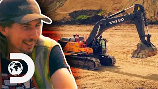 Parker Buys A HUGE New Excavator For His Crew | Gold Rush