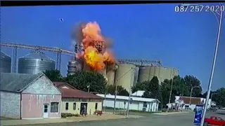 Combustible Dust Explosion @ Grain Business Slow motion