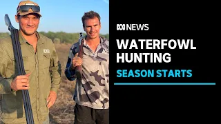 Taking aim - Waterfowl hunting season begins in the Northern Territory | ABC News