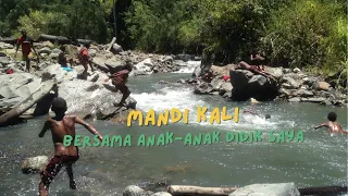 Maya - 21 Maret 2018 | Mandi di Kali Bersama Mereka