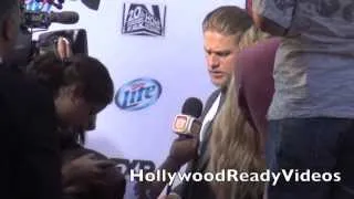 Charlie Hunnam arrives to the Sons of Anarchy premiere in Hollywood