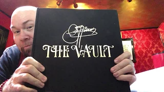 My VAULT from Gene Simmons arrived! UNBOXING!