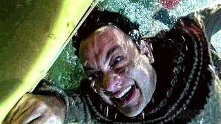 Tom Hanks survives a plane crash in the ocean | Cast Away | CLIP