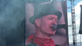 Sum 41 - In Too Deep (Live) - Rock Werchter, Belgium - July 1, 2022