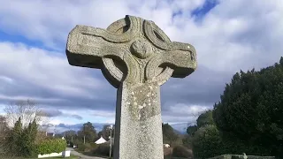 ABANDONED CHURCH STUNNING GRAVES