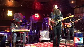 Whitey Morgan jams best Live Waylon Jennings Waymore's Blues 02/10/2018 Durant OK