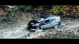 Mitsubishi Outlander off road