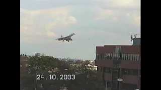 3 Concordes landing at Heathrow, one after the other in 2003