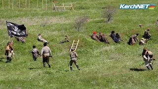 Керчанам показали бой между Красной и Белой армиями