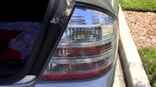 2008 Ford Taurus Change Turn Signal Light