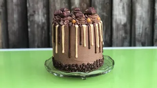 Kinder Bueno Drip Cake | Kinder Bueno Cake | How To Make a Kinder Chocolate Cake