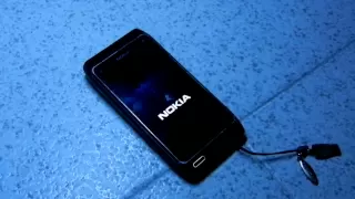 Nokia N8 acting up (won't turn on, or respond to hard reset finger combination)