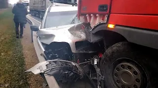 Volvo crash. Volvo XC90 vs DAF truck. Volvo for life. DDrive