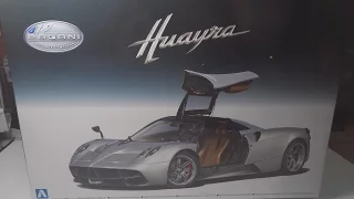 Pagani Huayra 1/24 Aoshima Unboxing