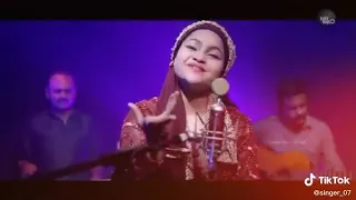 Yumna azin sing a song