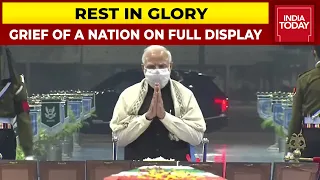 PM Modi, Three Service Chiefs Pay Tribute To CDS Bipin Rawat At Palam Airbase | The Final Salute