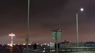 Взлёт борта ИЛ-76 в аэропорту Пулково.