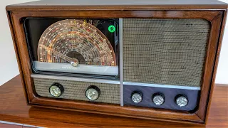 Restored Radio Receiver From 1957 Receives Signals From Half Way Across The Planet!