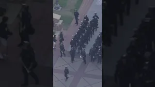 Dozens of LAPD officers begin to break up demonstration at USC