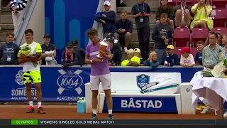 Tennis Channel Live: Casper Ruud Dominates on Clay