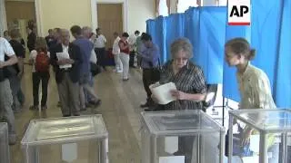 Polls open in Ukrainian presidential elections