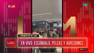 ✈️ Cancelaron un vuelo de un famoso conductor: trompadas y patadas entre pasajeros