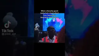 Security guard nearly had a heart attack from Taehyung's Singularity performance