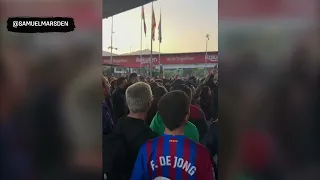 Barca fans protest club president Laporta ahead of Cadiz defeat | Camp Nou | La Liga | 西甲 巴萨球迷诺坎普外抗议